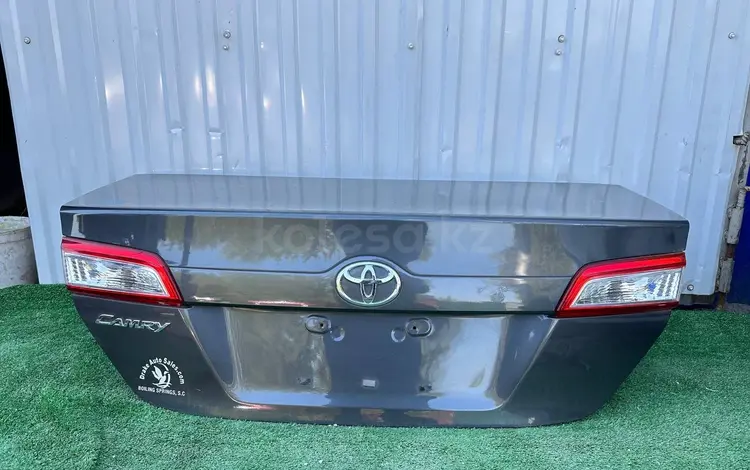 Крыжка багажника Toyota Camry XV50 America за 150 000 тг. в Алматы