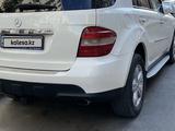 Mercedes-Benz ML 500 2008 года за 7 850 000 тг. в Алматы – фото 2