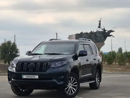 Toyota Land Cruiser Prado 2017 года за 22 000 000 тг. в Актобе – фото 4