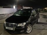 Volkswagen Touran 2007 года за 4 000 000 тг. в Сатпаев – фото 2