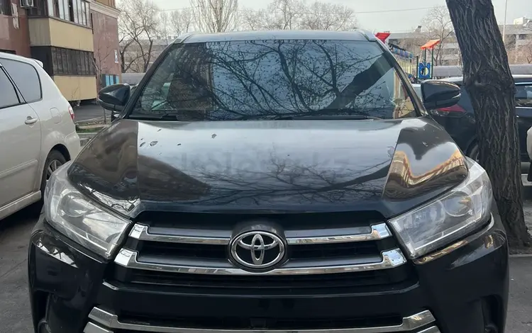 Toyota Highlander 2015 года за 15 700 000 тг. в Алматы