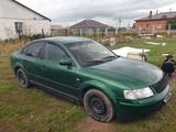 Volkswagen Passat 1999 годаfor1 300 000 тг. в Астана – фото 2