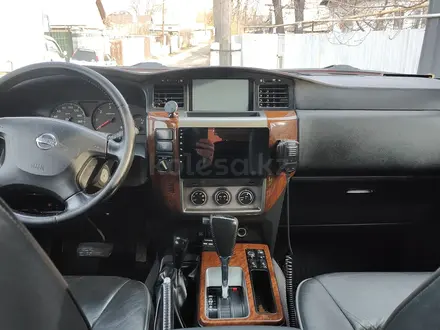 Nissan Patrol 2009 года за 14 800 000 тг. в Алматы – фото 26