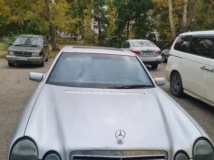 Mercedes-Benz E 230 1995 года за 1 490 000 тг. в Алматы – фото 4