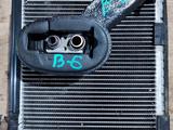 Испаритель радиатор кондиционера на Фольксваген Пассат б6 за 15 000 тг. в Алматы