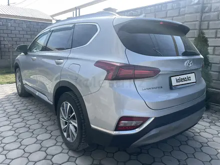 Hyundai Santa Fe 2018 года за 13 500 000 тг. в Алматы – фото 4