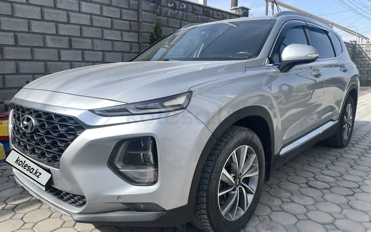 Hyundai Santa Fe 2018 годаүшін13 500 000 тг. в Алматы
