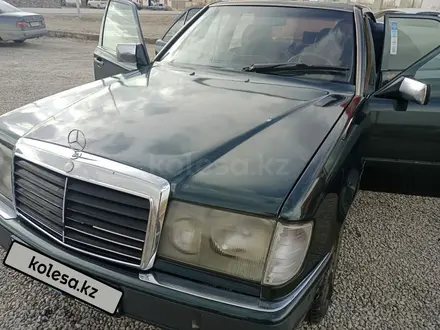 Mercedes-Benz E 230 1992 года за 1 250 000 тг. в Туркестан – фото 3