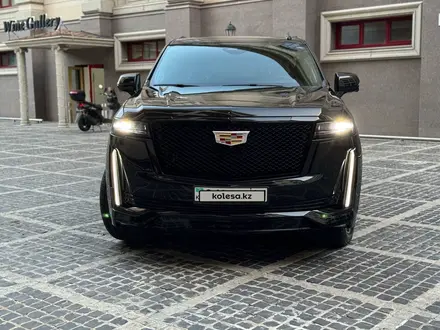 Cadillac Escalade 2022 года за 69 000 000 тг. в Астана