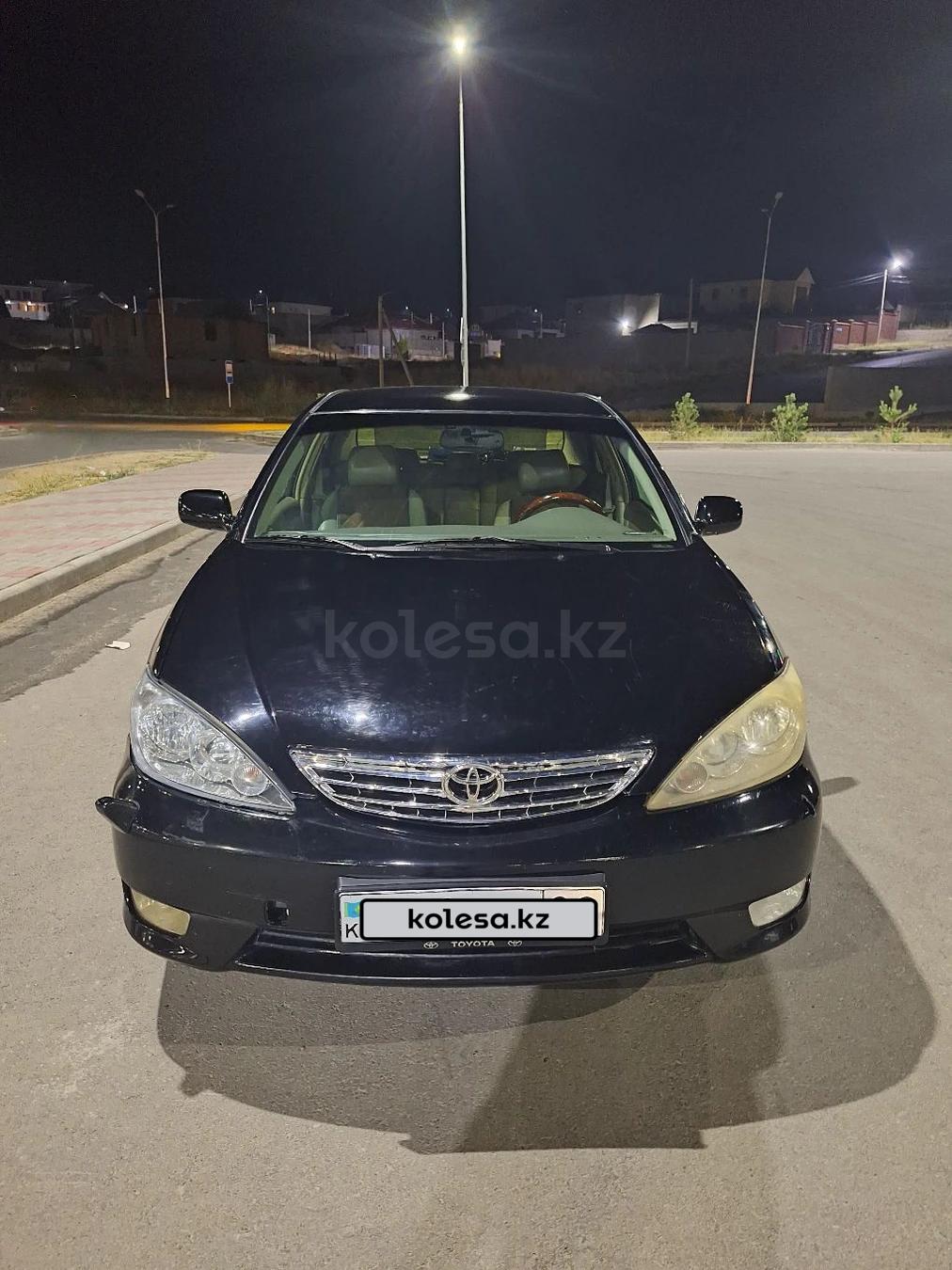 Toyota Camry 2005 г.