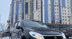 Renault Sandero 2013 годаүшін3 750 000 тг. в Астана