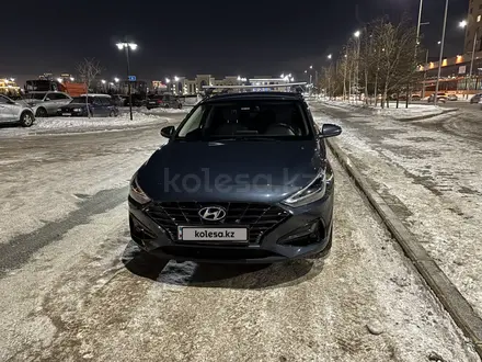 Hyundai i30 2022 года за 7 900 000 тг. в Астана – фото 2