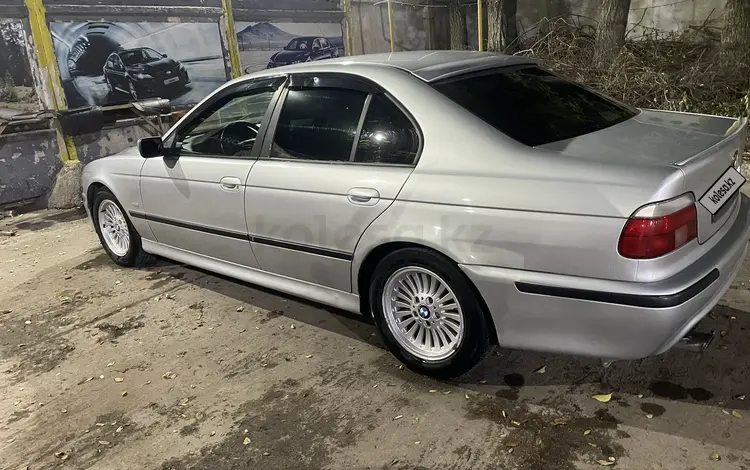 BMW 523 1998 годаүшін3 100 000 тг. в Алматы