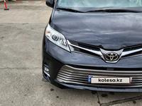 Toyota Sienna 2016 года за 15 000 000 тг. в Алматы