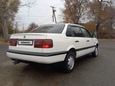 Volkswagen Passat 1995 года за 2 400 000 тг. в Талдыкорган – фото 3