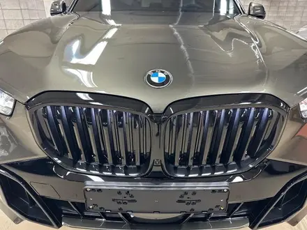 BMW X5 2023 года за 54 500 000 тг. в Астана – фото 2