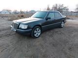 Mercedes-Benz E 230 1992 года за 1 750 000 тг. в Кызылорда – фото 3