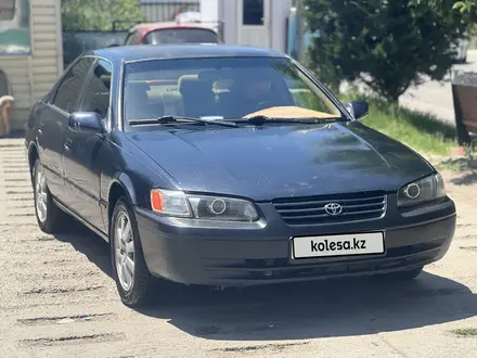 Toyota Camry 1998 года за 2 250 000 тг. в Алматы