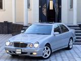 Mercedes-Benz E 320 2001 года за 5 800 000 тг. в Шымкент – фото 4