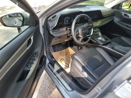 Hyundai Grandeur 2022 года за 13 200 000 тг. в Алматы – фото 6