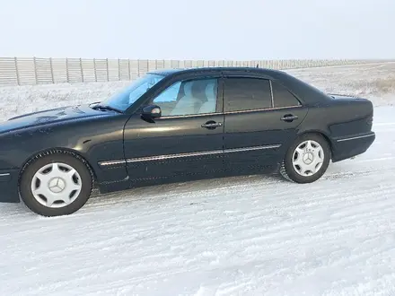 Mercedes-Benz E 320 2001 года за 4 200 000 тг. в Экибастуз – фото 2