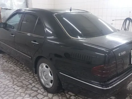 Mercedes-Benz E 320 2001 года за 4 200 000 тг. в Экибастуз – фото 7