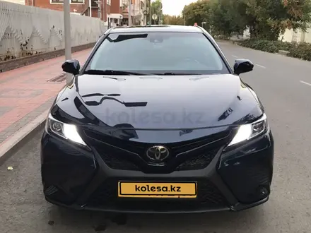 Toyota Camry 2019 года за 13 700 000 тг. в Уральск – фото 19