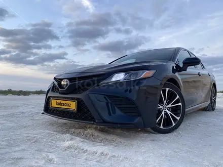 Toyota Camry 2019 года за 13 700 000 тг. в Уральск