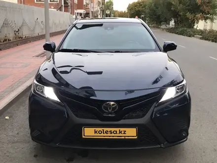 Toyota Camry 2019 года за 13 700 000 тг. в Уральск – фото 9