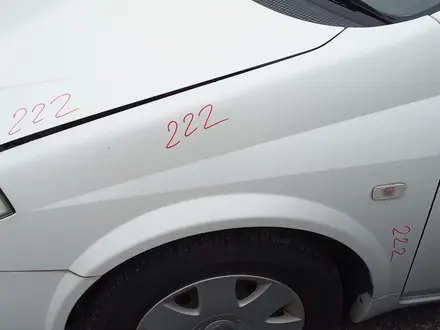Крыло Nissan Primera P12 за 35 000 тг. в Усть-Каменогорск – фото 2
