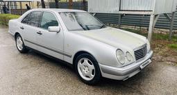 Mercedes-Benz E 280 1996 года за 2 750 000 тг. в Тараз