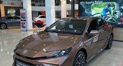 Toyota Camry Luxe eCVT 2025 годаүшін24 190 000 тг. в Алматы