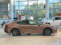 Toyota Camry Luxe eCVT 2025 годаүшін24 190 000 тг. в Алматы – фото 5