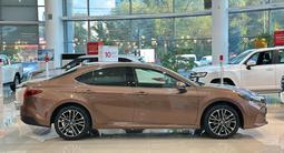 Toyota Camry Luxe eCVT 2025 годаүшін24 190 000 тг. в Алматы – фото 5