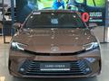 Toyota Camry Luxe eCVT 2025 годаүшін24 190 000 тг. в Алматы – фото 2
