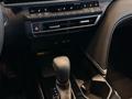 Toyota Camry Luxe eCVT 2025 годаүшін24 190 000 тг. в Алматы – фото 21