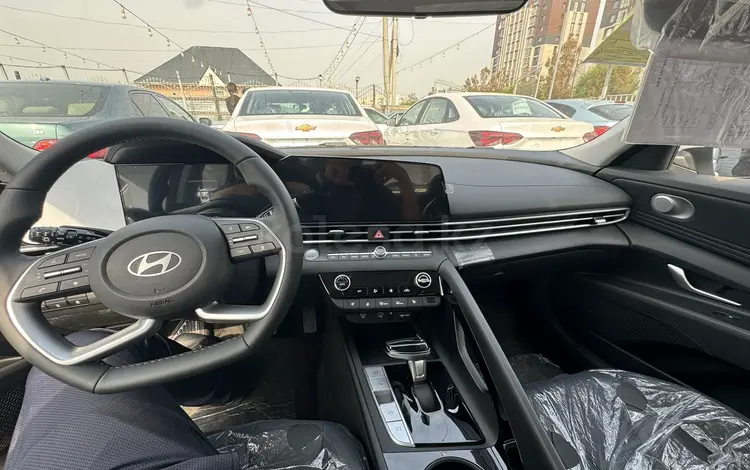 Hyundai Elantra 2024 года за 9 700 000 тг. в Шымкент