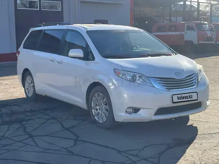 Toyota Sienna 2012 года за 13 000 000 тг. в Уральск – фото 3