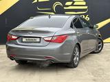 Hyundai Sonata 2011 года за 5 000 000 тг. в Атырау – фото 4