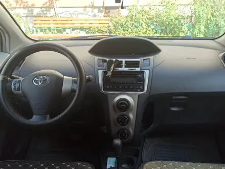 Toyota Yaris 2008 года за 4 500 000 тг. в Актау – фото 9