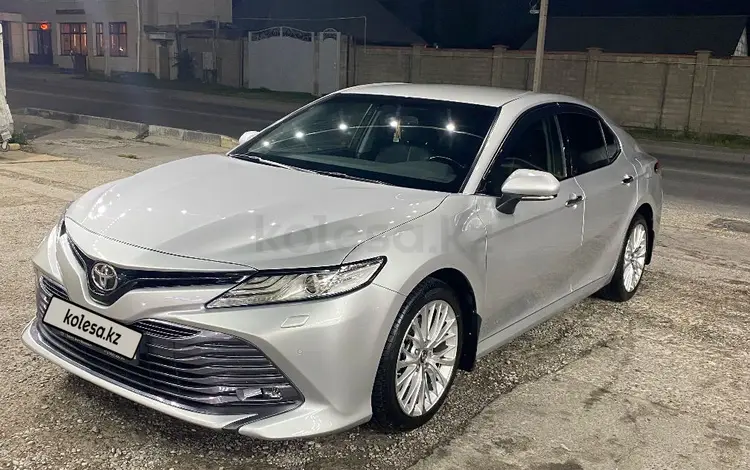 Toyota Camry 2019 годаfor13 800 000 тг. в Шымкент