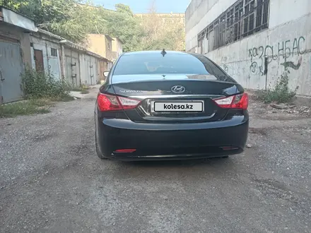 Hyundai Sonata 2012 года за 5 800 000 тг. в Шымкент – фото 3