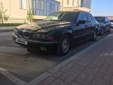 BMW 523 1997 года за 2 500 000 тг. в Шымкент – фото 3