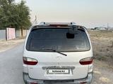 Hyundai Starex 2002 года за 2 300 000 тг. в Шымкент – фото 2