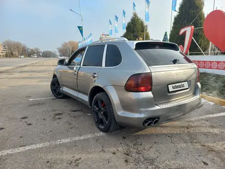 Porsche Cayenne 2006 года за 7 000 000 тг. в Тараз – фото 5