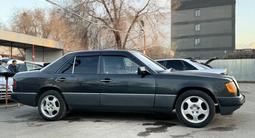 Mercedes-Benz E 230 1990 года за 1 990 000 тг. в Алматы – фото 3