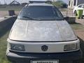 Volkswagen Passat 1990 года за 500 000 тг. в Алматы