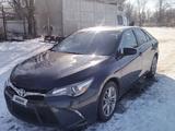 Toyota Camry 2016 года за 5 600 000 тг. в Уральск – фото 2