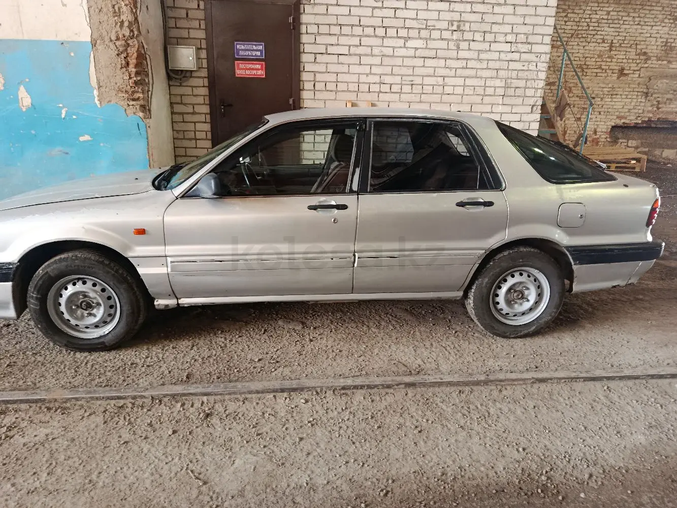 Mitsubishi Galant, 1990