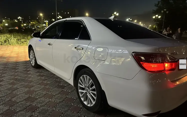 Toyota Camry 2015 годаfor11 500 000 тг. в Семей